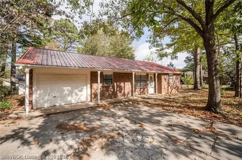 305 Michelle St, Poteau, OK 74953