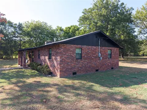 Exterior - 506 W 3rd St, Hartford, AR 72938 photo 5 of 14