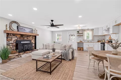 Other - 506 W 3rd St, Hartford, AR 72938 photo 5 of 11