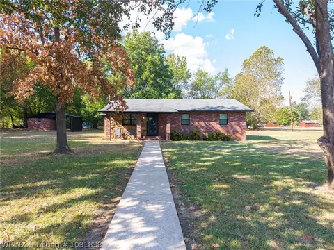 Exterior - 506 W 3rd St, Hartford, AR 72938 photo 2 of 14