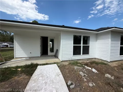 Exterior - 606 N Oak St, Hackett, AR 72937 photo 2 of 2