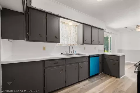 Kitchen - 7911 Holly Ave, Fort Smith, AR 72908 photo 2 of 3