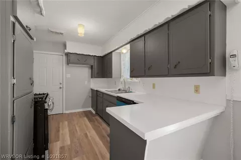 Kitchen - 7911 Holly Ave, Fort Smith, AR 72908 photo 1 of 3