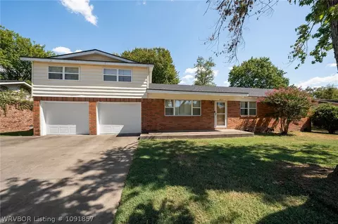 Exterior - 7911 Holly Ave, Fort Smith, AR 72908 photo 2 of 4