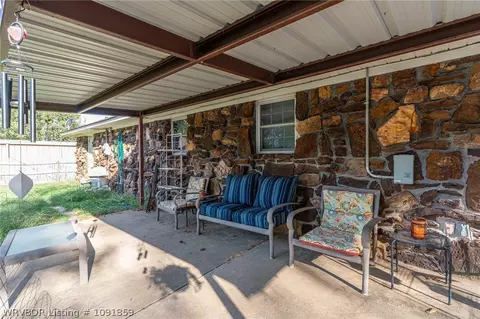 Exterior - 610 E Arch St, Paris, AR 72855 photo 7 of 12