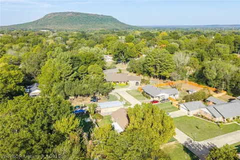 View/Area - 610 E Arch St, Paris, AR 72855 photo 2 of 9