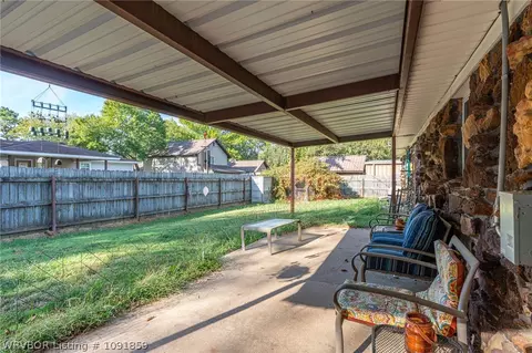Exterior - 610 E Arch St, Paris, AR 72855 photo 6 of 12
