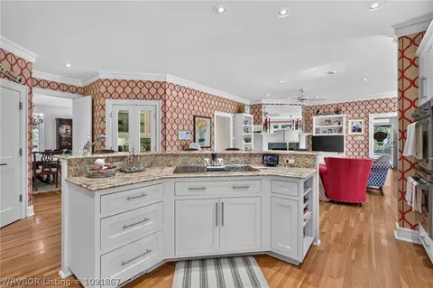 Kitchen - 2601 Athlone Rd, Fort Smith, AR 72903 photo 4 of 6
