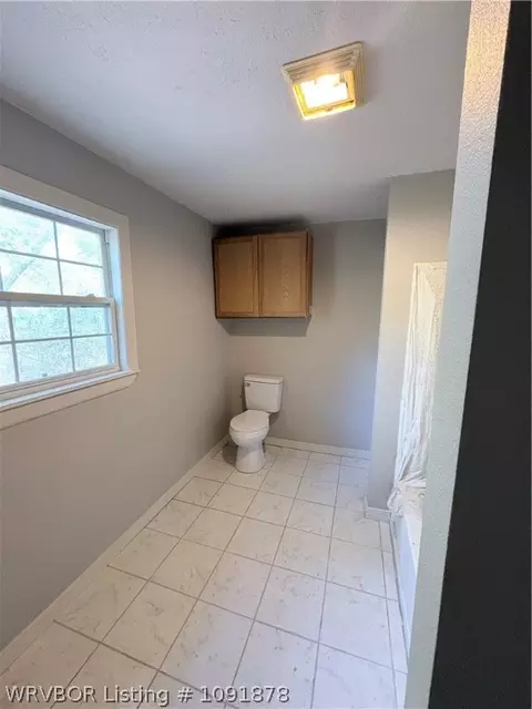 Bath - 320 S Ash St, Spiro, OK 74959 photo 2 of 2