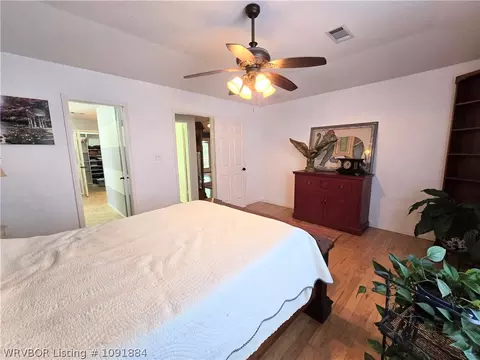 Bedroom - 9607 Hanover Cir, Fort Smith, AR 72908 photo 2 of 6