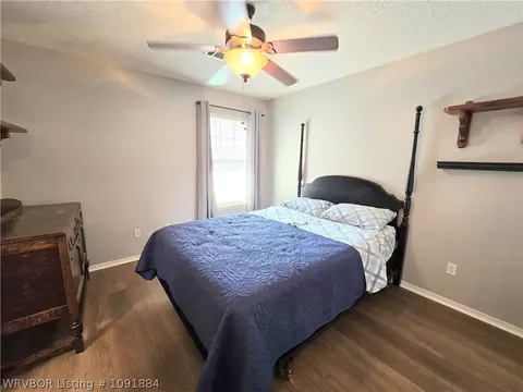 Bedroom - 9607 Hanover Cir, Fort Smith, AR 72908 photo 3 of 6