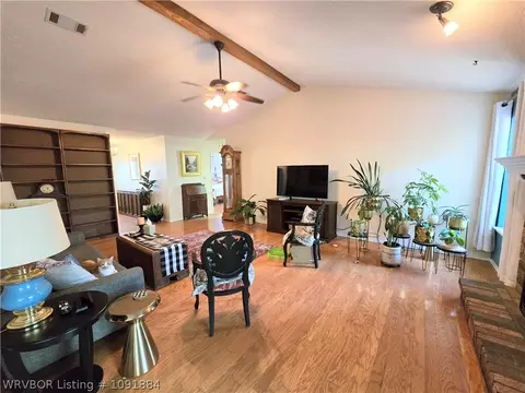 Living - 9607 Hanover Cir, Fort Smith, AR 72908 photo 2 of 2
