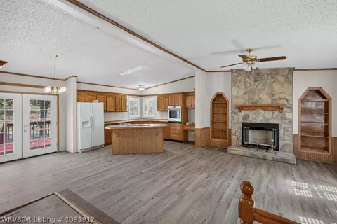 Living - 2408 Reeves Rd, Hackett, AR 72937 photo 1 of 10