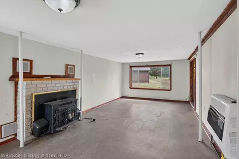 Living - 2408 Reeves Rd, Hackett, AR 72937 photo 10 of 10