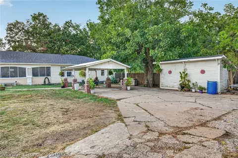 Exterior - 3709 Reed Ln, Fort Smith, AR 72904 photo 7 of 22