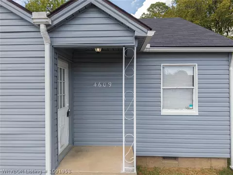 Exterior - 4609 Clarendon Ave, Fort Smith, AR 72904 photo 2 of 3