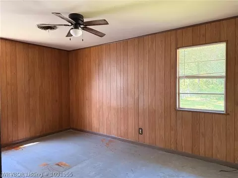 Bedroom - 4715 N 30th St, Fort Smith, AR 72904 photo 2 of 4