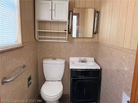 Bath - 4715 N 30th St, Fort Smith, AR 72904 photo 2 of 2