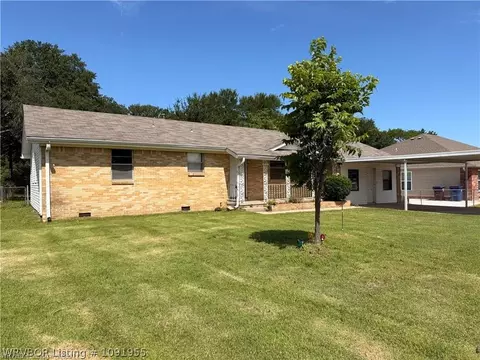 Exterior - 4715 N 30th St, Fort Smith, AR 72904 photo 2 of 4