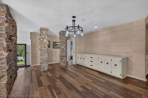 Dining - 3707 Old Oaks Ln, Fort Smith, AR 72903 photo 1 of 1