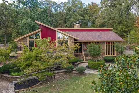 Exterior - 3707 Old Oaks Ln, Fort Smith, AR 72903 photo 8 of 9