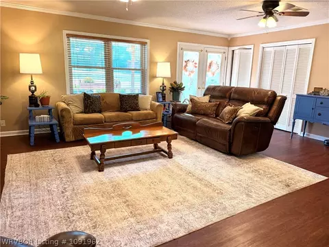 Living - 6837 Robin Way, Ozark, AR 72949 photo 1 of 2