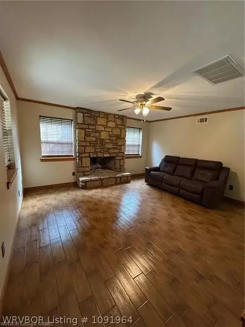 Living - 400 Polk Ln, Huntington, AR 72940 photo 1 of 3