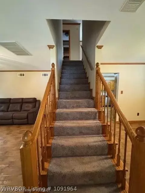 Entry Way - 400 Polk Ln, Huntington, AR 72940 photo 2 of 3