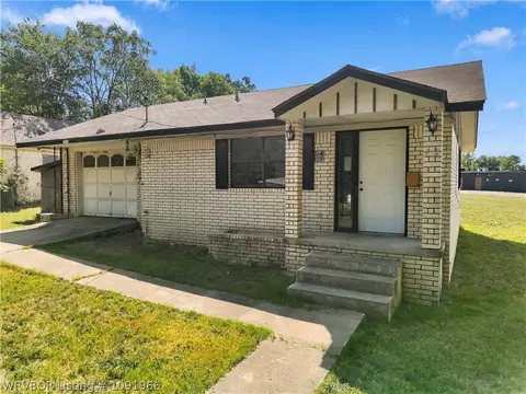 602 E Ward St, Tahlequah, OK 74464