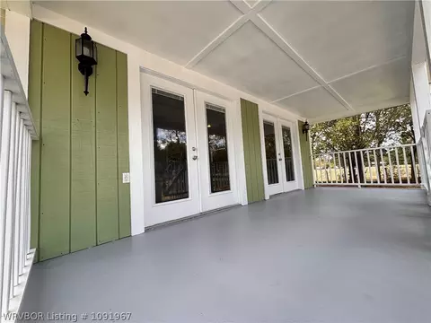 Exterior - 123 S Sixth Ave, Bonanza, AR 72916 photo 3 of 23