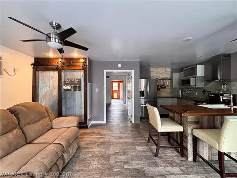 Entry Way - 123 S Sixth Ave, Bonanza, AR 72916 photo 1 of 1