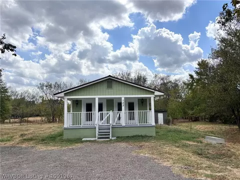 Exterior - 123 S Sixth Ave, Bonanza, AR 72916 photo 8 of 23
