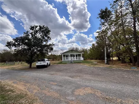 Exterior - 123 S Sixth Ave, Bonanza, AR 72916 photo 20 of 23