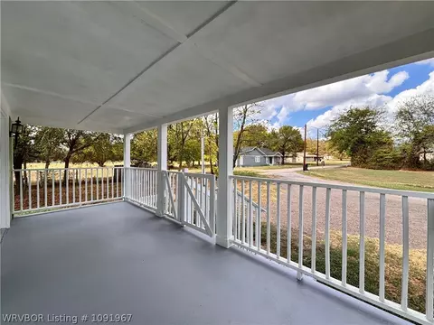 Exterior - 123 S Sixth Ave, Bonanza, AR 72916 photo 2 of 23