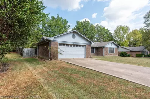 Exterior - 507 Thicksten Dr, Alma, AR 72921 photo 4 of 14