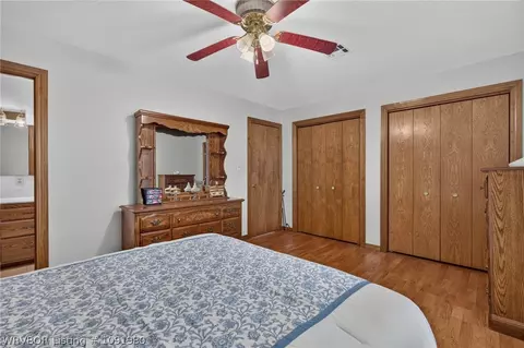 Bedroom - 507 Thicksten Dr, Alma, AR 72921 photo 3 of 9