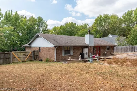 Exterior - 507 Thicksten Dr, Alma, AR 72921 photo 12 of 14