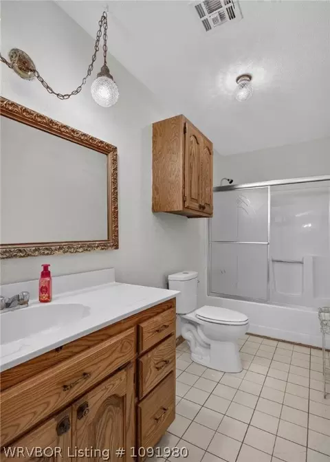 Bath - 507 Thicksten Dr, Alma, AR 72921 photo 3 of 3