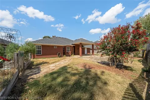 Exterior - 1548 Rockhurst Dr, Fort Smith, AR 72908 photo 8 of 8