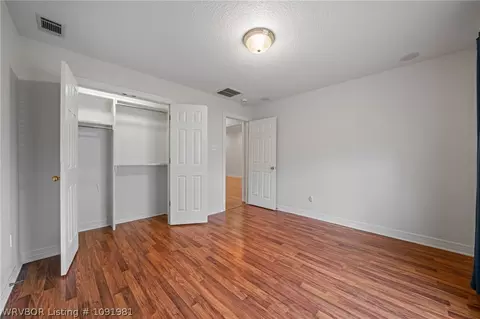 Bedroom - 1548 Rockhurst Dr, Fort Smith, AR 72908 photo 2 of 5
