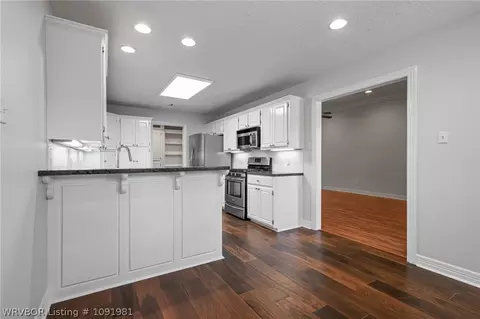 Kitchen - 1548 Rockhurst Dr, Fort Smith, AR 72908 photo 1 of 6