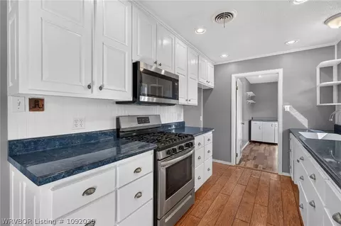 Kitchen - 120 Dartmouth Ln, Fort Smith, AR 72908 photo 2 of 2