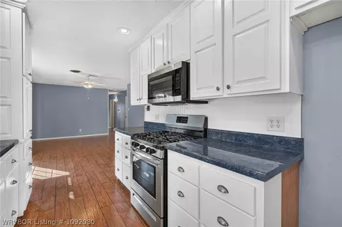 Kitchen - 120 Dartmouth Ln, Fort Smith, AR 72908 photo 1 of 2