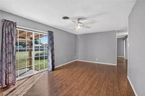 Living - 120 Dartmouth Ln, Fort Smith, AR 72908 photo 1 of 4