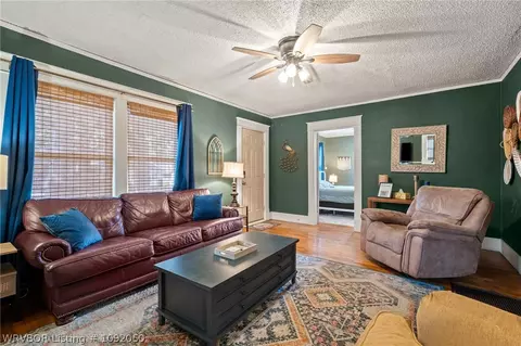 Living - 1515 Bluff Ave, Fort Smith, AR 72901 photo 3 of 4
