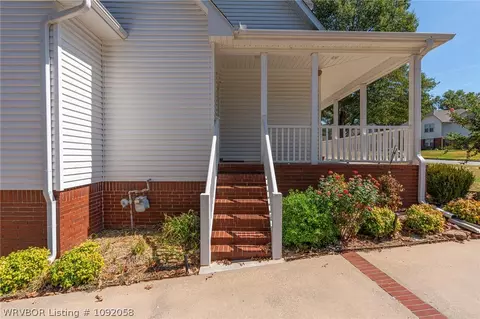 Exterior - 8813 Copper Oaks Ln, Fort Smith, AR 72903 photo 8 of 20