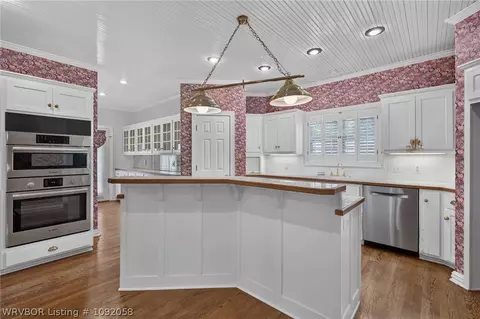 Kitchen - 8813 Copper Oaks Ln, Fort Smith, AR 72903 photo 2 of 5