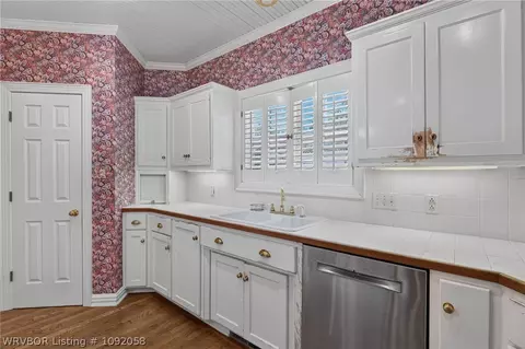 Kitchen - 8813 Copper Oaks Ln, Fort Smith, AR 72903 photo 4 of 5