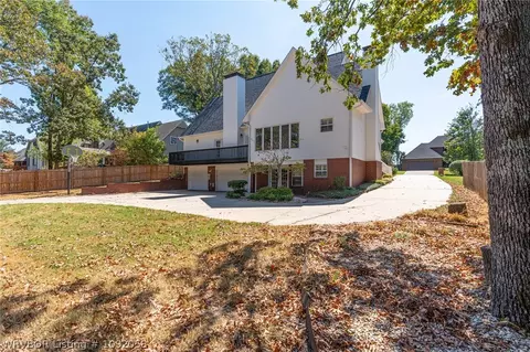 Exterior - 8813 Copper Oaks Ln, Fort Smith, AR 72903 photo 10 of 20