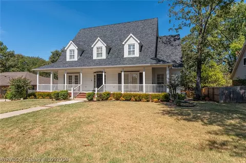 Exterior - 8813 Copper Oaks Ln, Fort Smith, AR 72903 photo 6 of 20